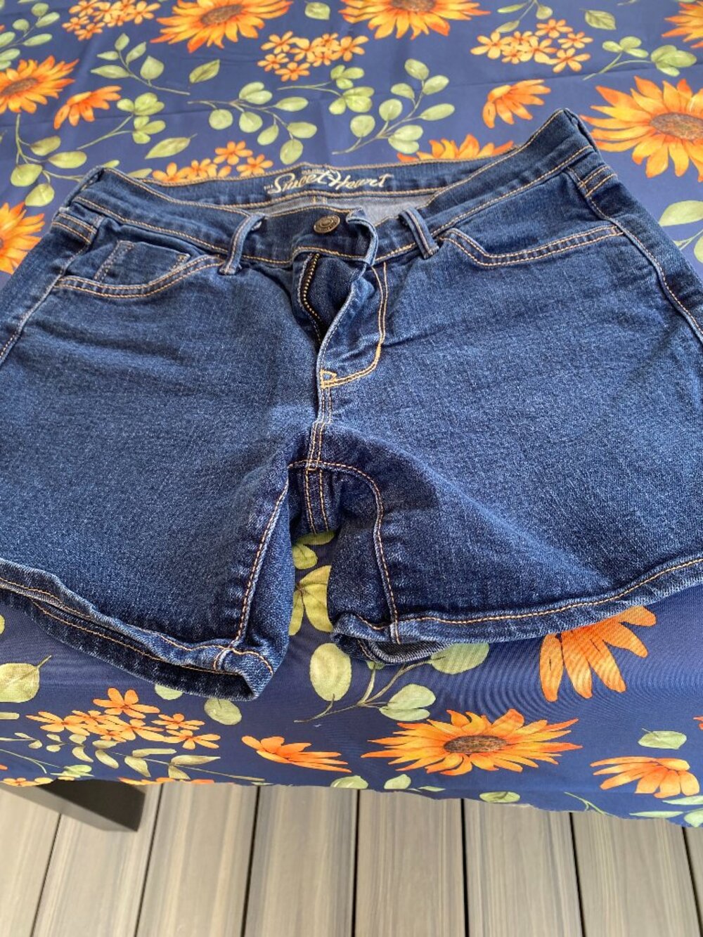 Sweet heart bermuda shorts